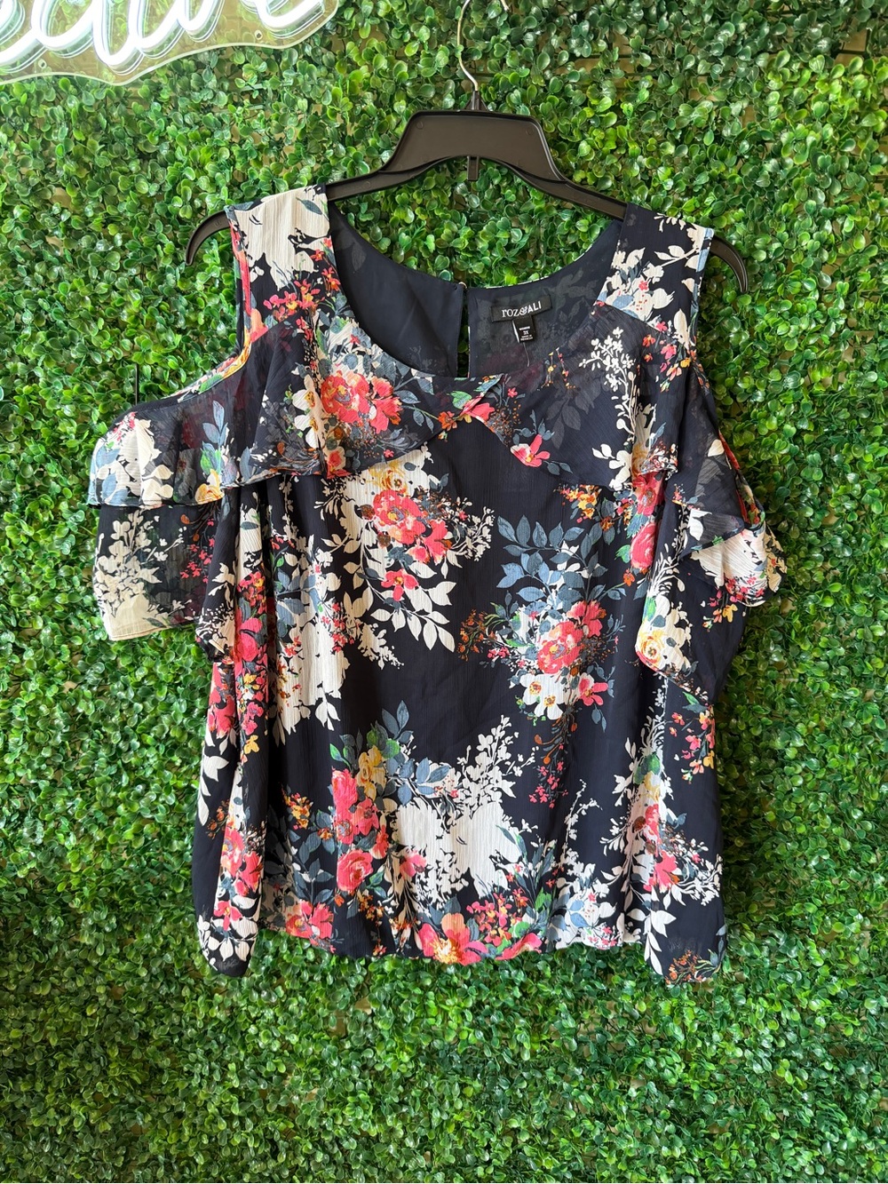 New Roz&Ali Navy Floral Cold-Shoulder Top